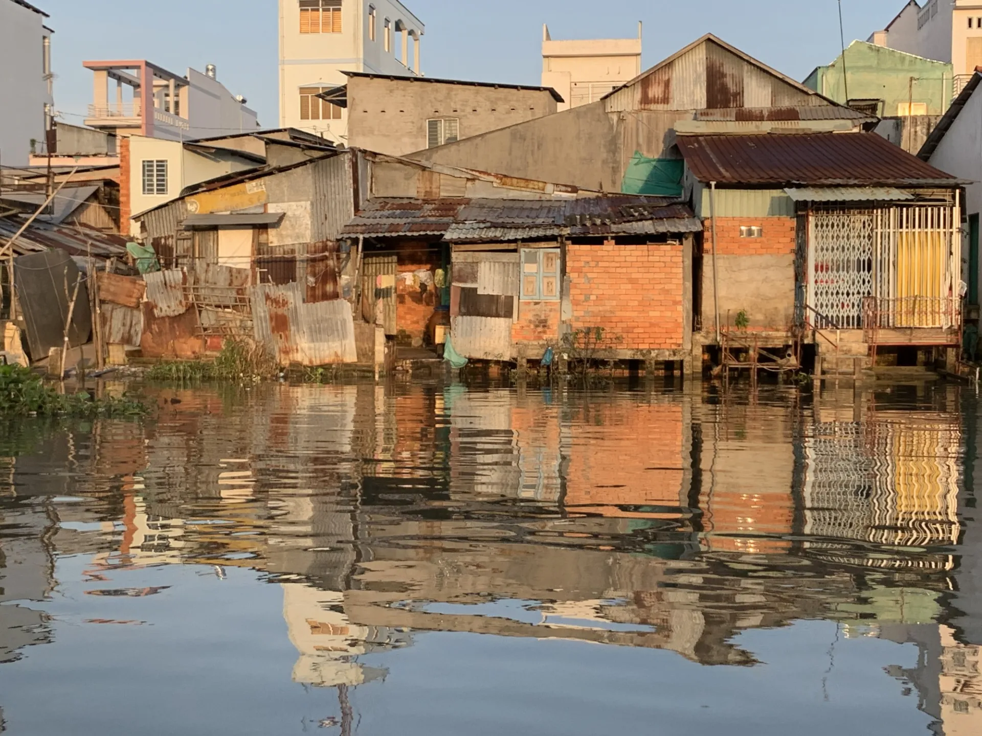 Carousel CANAL FRONT HOUSING TO BE DISPLACED BY THE FUTURE LEVEE.jpg